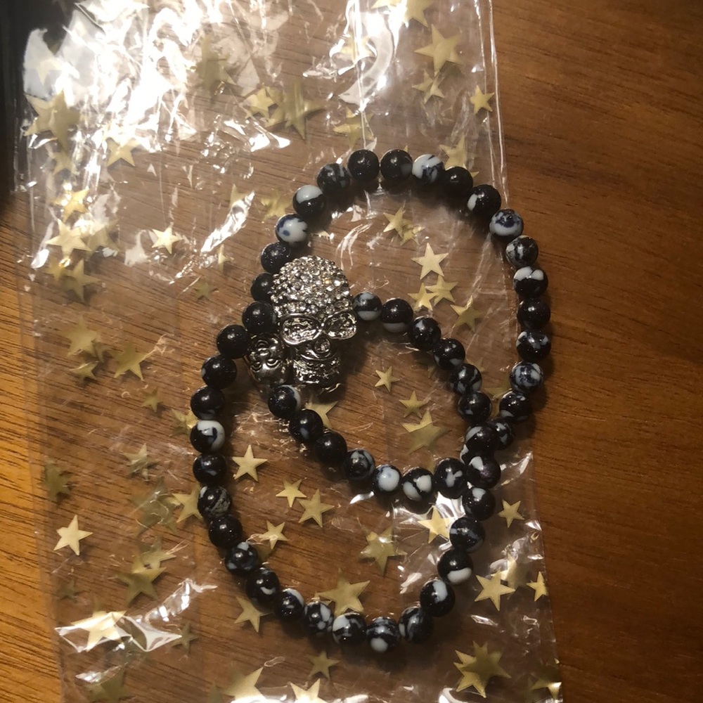 Skull bracelet